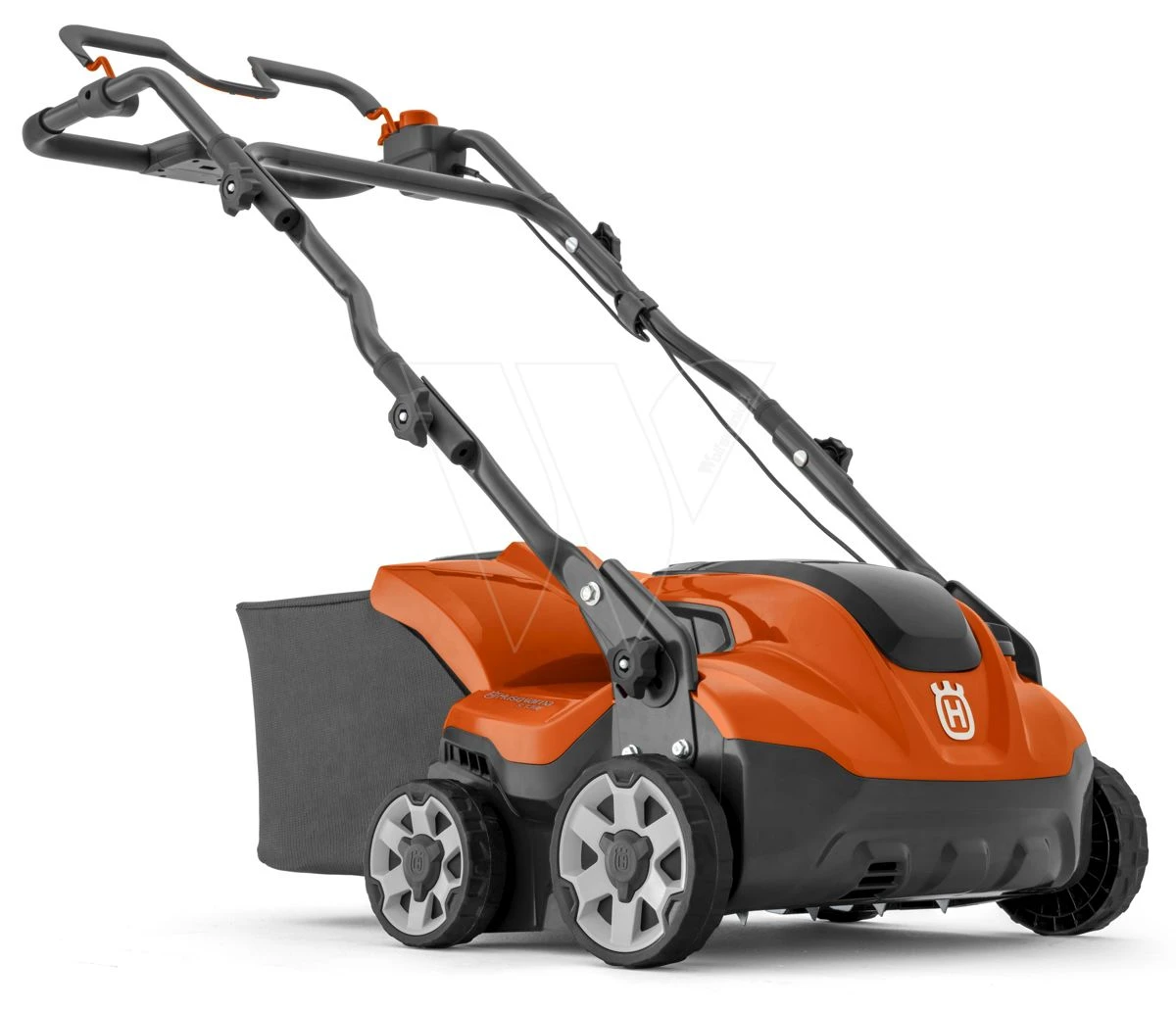 Husqvarna S138i Accu Verticuteermachine